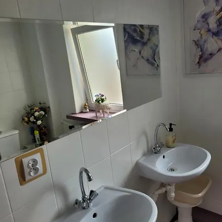 Dom Goscinny Asia Kolobřeh